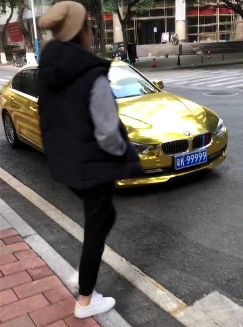 网红球球座驾,揭秘明星们的时尚出行新宠